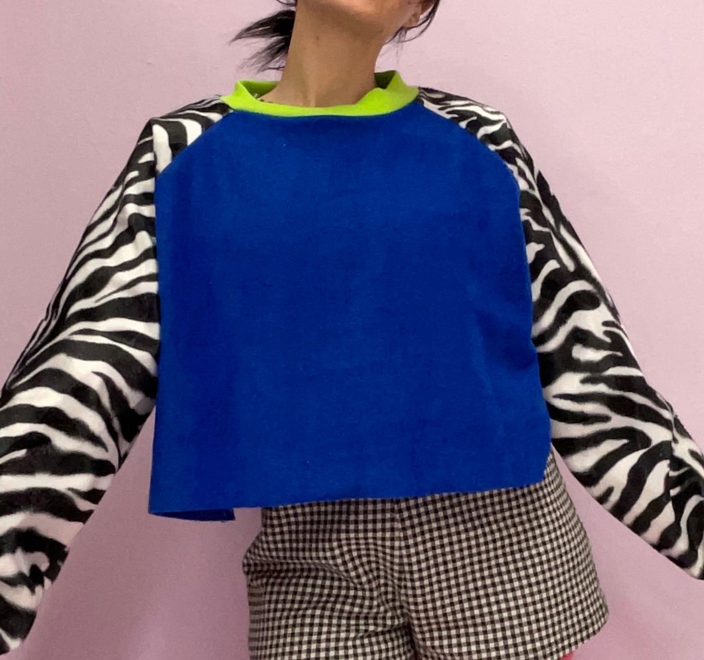The *animal instinct* cropped crewneck