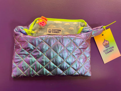 Holographic pouch