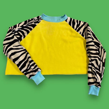 The *animal instinct* cropped crewneck
